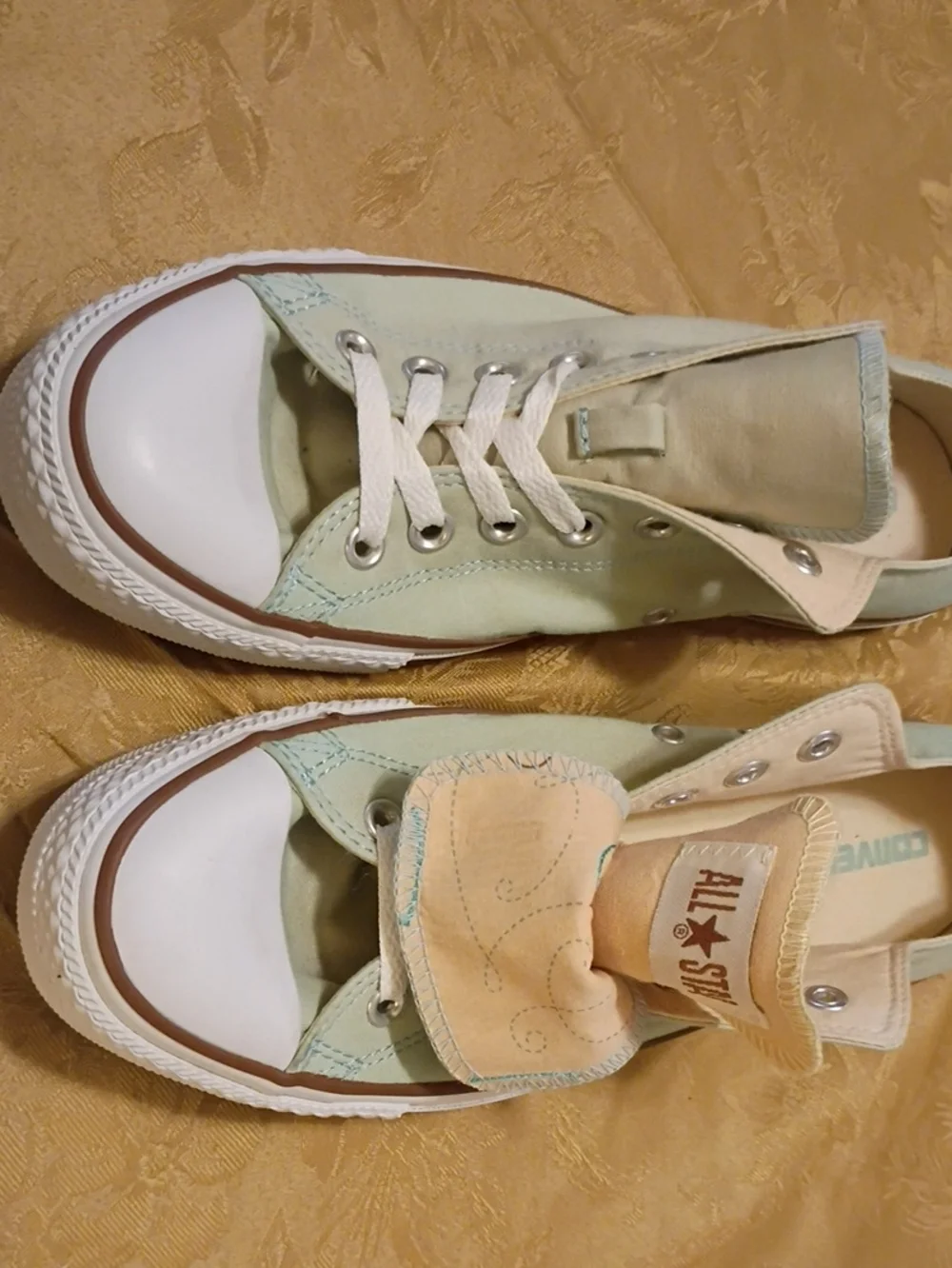 CONVERSE Limited Edition All Star Low Top Light Green Men's 9.5 Women's 11